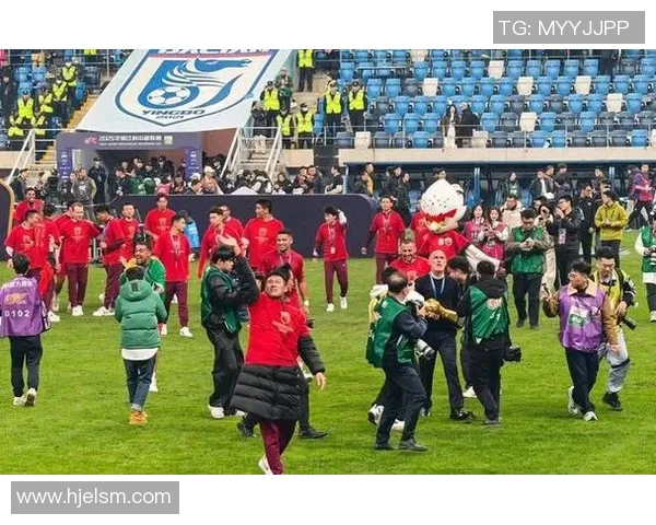 突发!VAR宣布将离队,球迷不舍告别 突发!VAR宣布将离队,球迷不舍告别